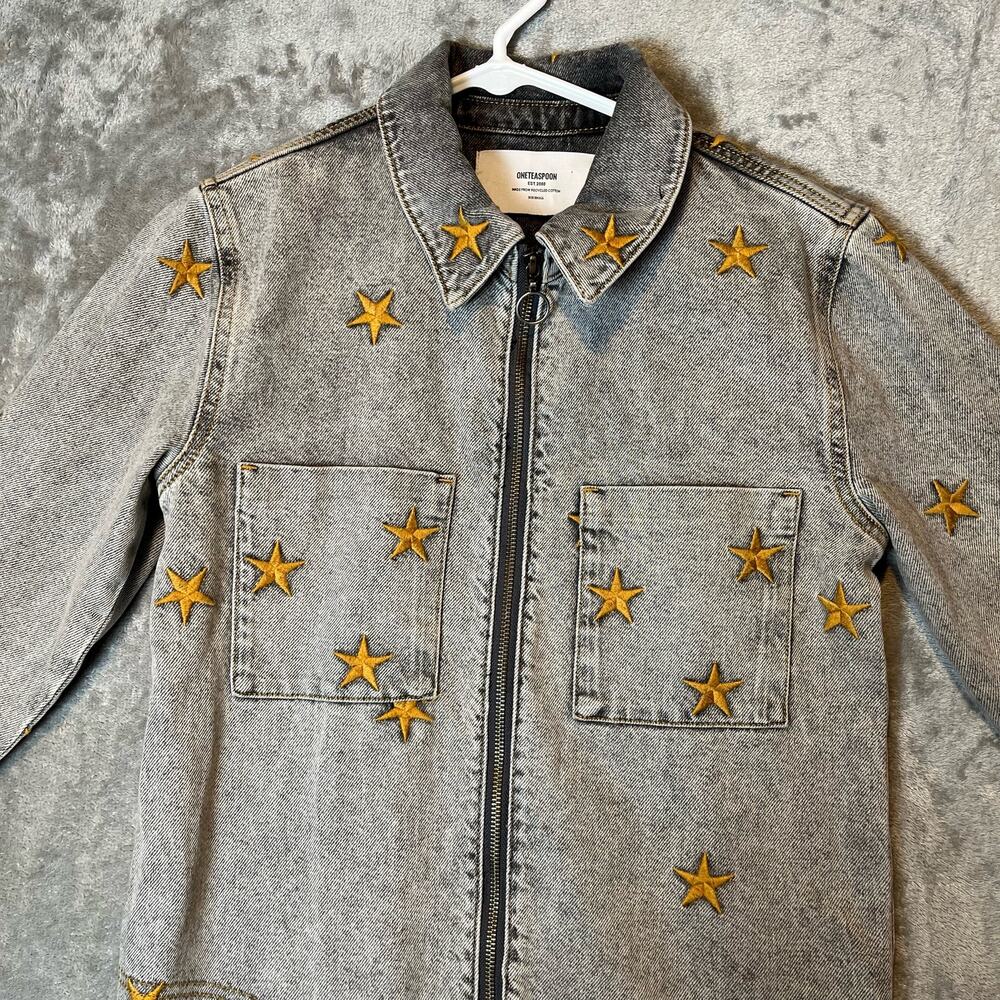 Embroidered star romper - Picture 3 of 10